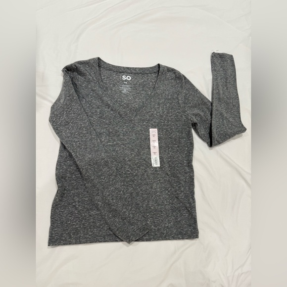SO Kohl’s V-Neck Long Sleeve Shirt Dark Gray XS NWT Casual Soft Basic Cotton - Picture 9 of 10